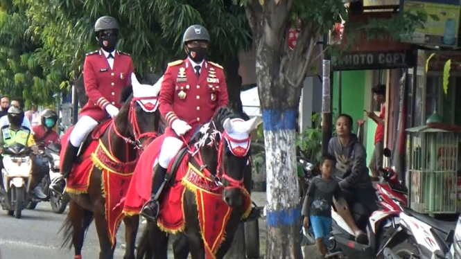 penghargaan polisi berkuda (1)