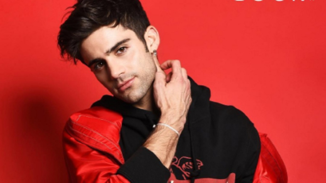 Mengenal Sosok Max Ehrich, Aktor Tampan Calon Suami Demi Lovato (Foto: Instagram/@maxehrich)