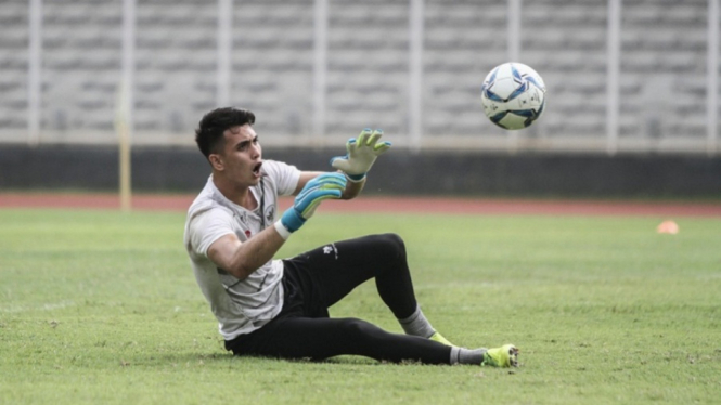 Nadeo Argawinata Kiper timnas Senior Indonesia Pelatnas Shin Tae-yong