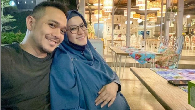 Fadlan Muhammad dan Lyra Virna. (Foto Instagram @fadlanmuhammad)