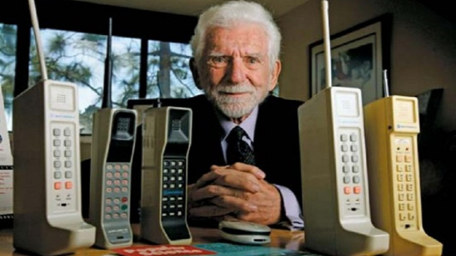Martin Cooper Pencipta Handphone Pertama Kali, Harganya Cukup Fantastis (Foto Dok. Istimewa)