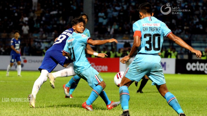 Pemain muda Persela Lamongan Riyanto Abiyoso Kagumi Sosok Nil Maizar