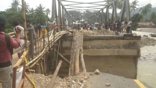Jembatan Ambruk, Akses Gorontalo dengan Sulawesi Utara Terputus