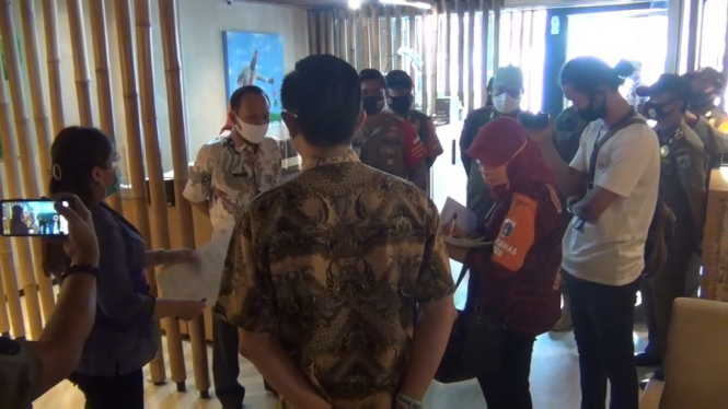 Kasus Covid-19 Tak Dilaporkan, Sudin Nakertrans Jaksel Tutup Sementara Bank BTPN Pondok Indah
