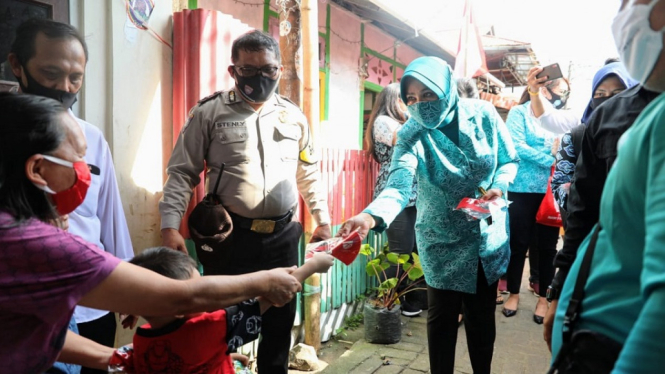 Gebrak Masker PKK Sosialisasikan Penggunaan Masker yang Benar dan Penerapan Protokol Kesehatan (Foto Puspen Kemendagri)