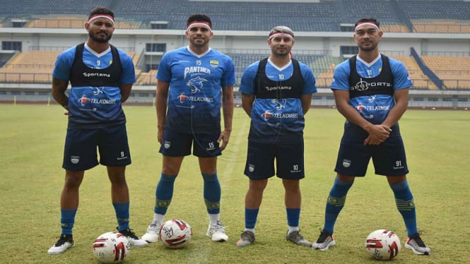 Wander Luiz Fabiano Esteban Vizcarra Omid Nazari sudah gabung latihan