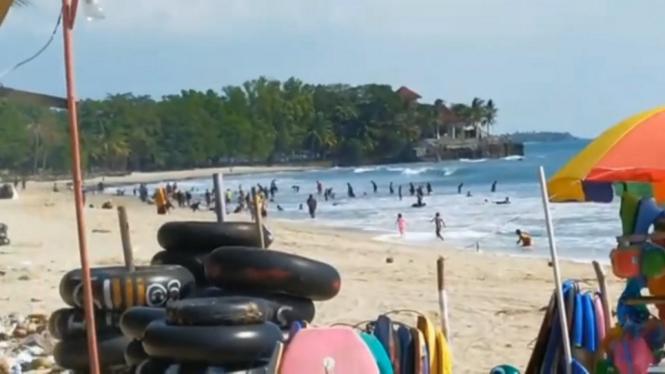 CUTI BERSAMA KE PANTAI ANYER