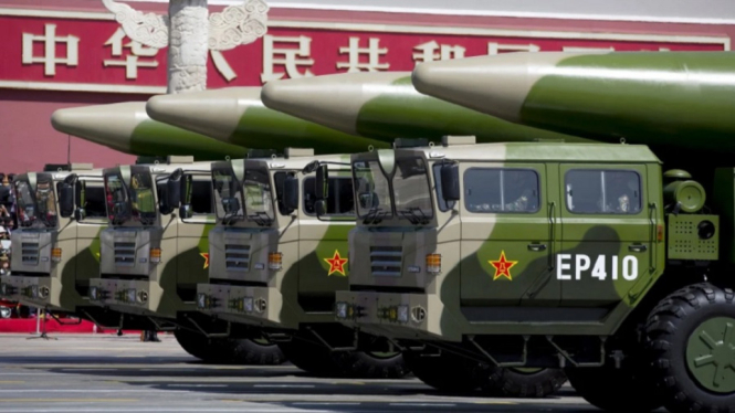 rudal balistik china reuters
