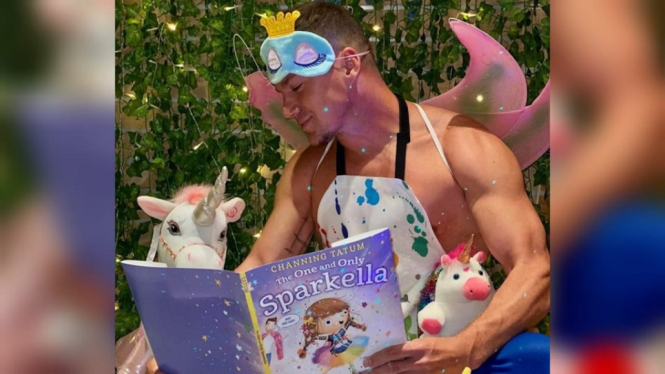 Luncurkan Buku Cerita Anak Pertama, Channing Tatum Pakai Kostum Peri Bersayap (Foto: Instagram)