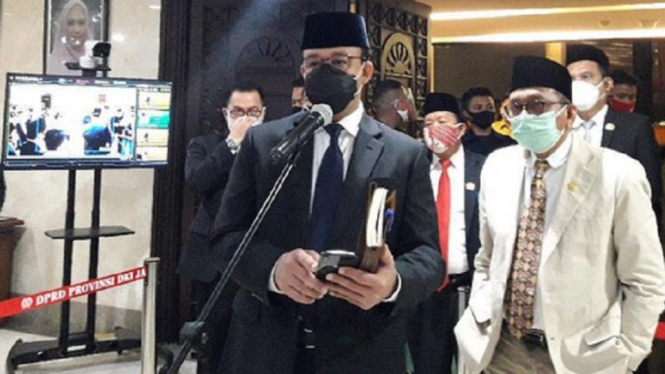 Gubernur DKI Jakarta Anies Baswedan Terlihat Tidak Mengenakan Masker Kain, Ini Alasannya (Foto istimewa)