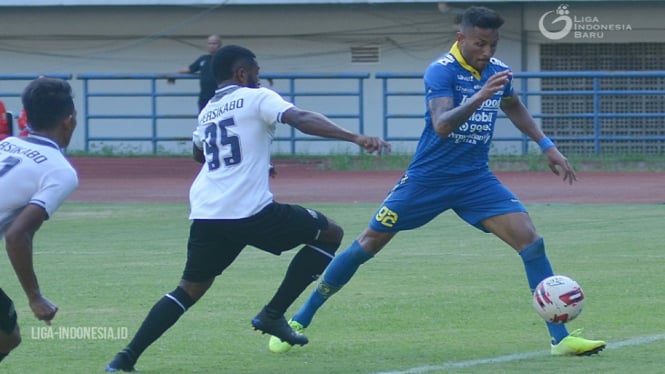 Persib Ditahan imbang PS TIRA di Double Duel