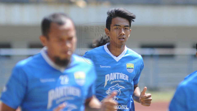 Kakang Rudianto latihan di GBLA