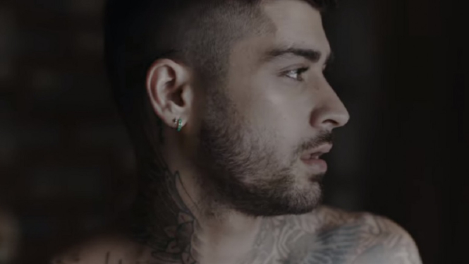 Rilis Single Berjudul ‘Better’, Zayn Malik Pamer Tubuh Penuh Tato di Video Klipnya (YouTube/ZAYN)