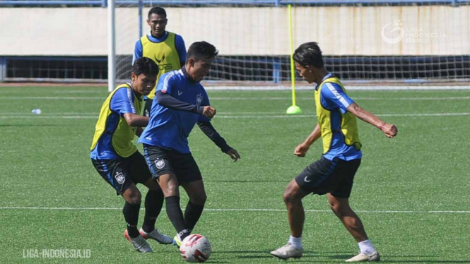 CEO PSIS Semarang Yoyok Sukawi liburkan latihan begitu Kompetisi Ditunda