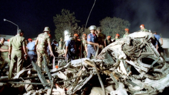 5 Oktober 1991: Hercules C-130 Jatuh di Condet, 133 Personel TNI AU Tewas