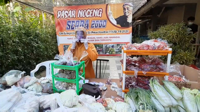 Pasar Noceng Belanja Serba Rp2000 Diserbu Warga