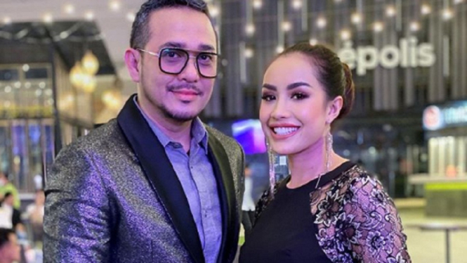 Fadlan Muhammad dan Shinta Bachir. (Foto Instagram @shinta_bachir86)