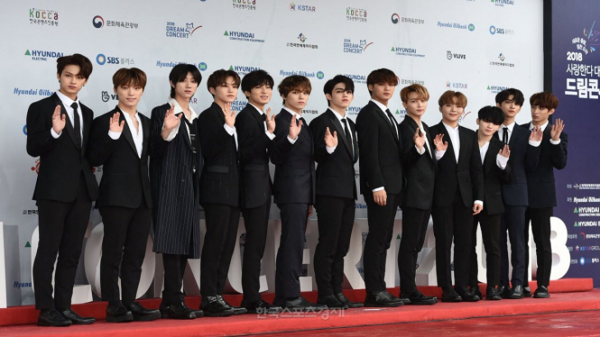 SEVENTEEN Raih Penghargaan Perdana Menteri di Korean Popular Culture and Arts Awads