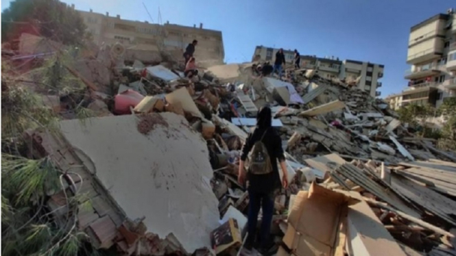 Turki Diguncang Gempa Dahsyat Magnitudo 7 SR, 20 Bangunan Hancur (Foto EPA)