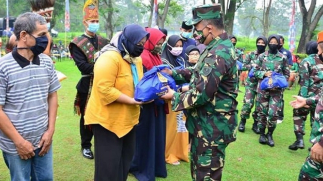 TNI AU