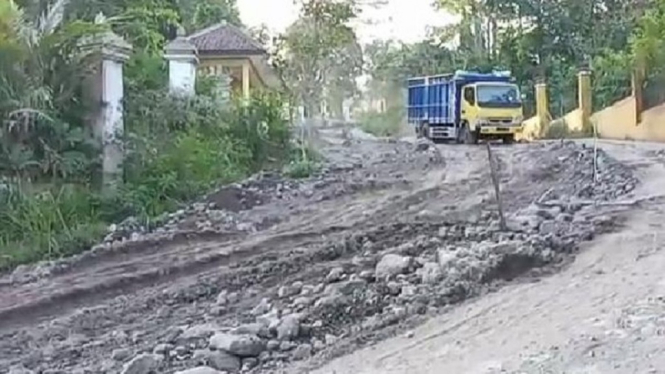 Warga Mengeluh, 80 Persen Jalur Evakuasi Lereng Merapi Rusak Akibat Penambangan Pasir (Foto Istimewa)