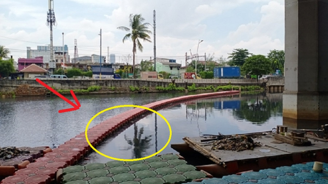 Geger Penemuan Mayat Tanpa Identitas di Tumpukan Sampah Kali Ancol (Foto Istimewa)
