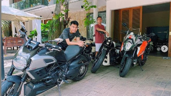 Dimas Ahmad dan Raffi Ahmad. (Foto Instagram @dimas_baam)