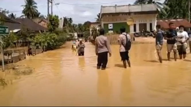 banjir bandang-Jambi