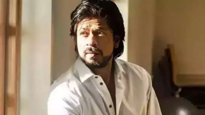 Momen Mengharukan Shah Rukh Khan Berkomunikasi dengan Mendiang Orang Tuanya (Foto Instagram)
