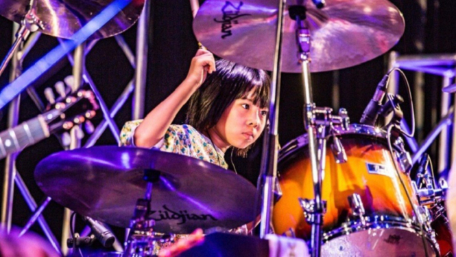 Perkenalkan Yoyoka Soma, Drummer Cilik Asal Jepang yang Berhasil Memukau Personil Led Zeppelin