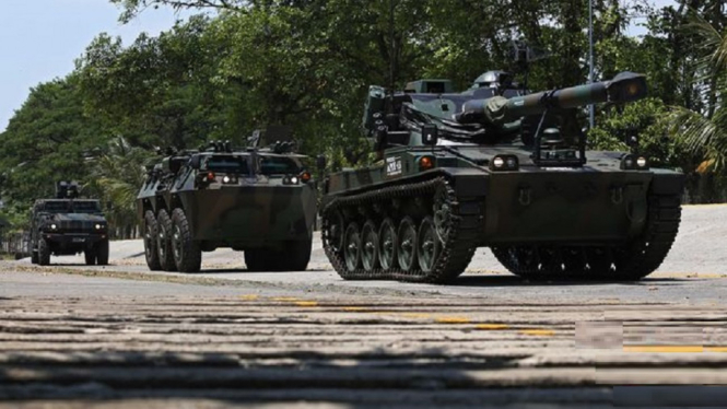 Geger Tank Taktis TNI dan Baracuda Polri Melintas di Pertokoan Glodok (Foto Dok. Yonkav8 TNI)