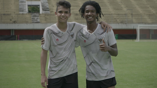 Pemain Keturunan Timnas U-16 Victor Jonson Benjamin Dethan dan Ronaldo Joybera Kwateh