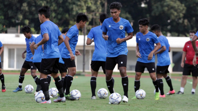 Pemain Timnas U-19 Latihan di Std Madya 20-8-20