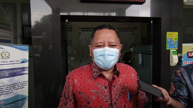 Plt Wali Kota Surabaya Siap Jadi yang Pertama Disuntik Vaksin Covid-19