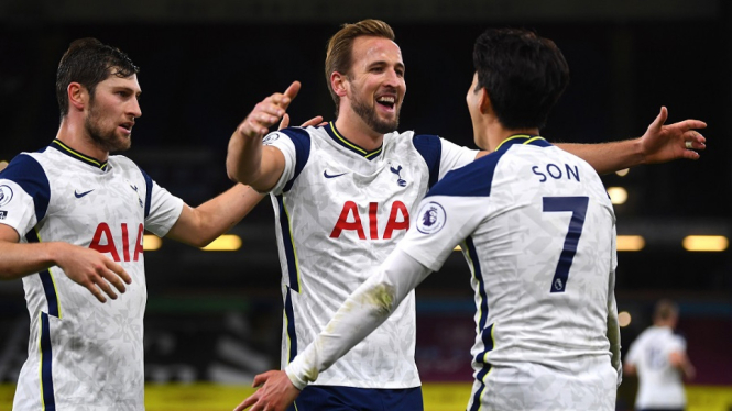 Diwarnai Kartu Merah, Tottenham Hotspur Hajar Leeds United dengan Skor 3-0 (Foto Twitter)