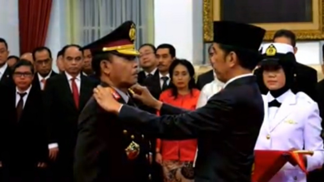 Jelang Pergantian Kapolri, Jenderal Idham Azis Serahkan Surat Pensiun ke Jokowi (Foto Dok. BPMI)
