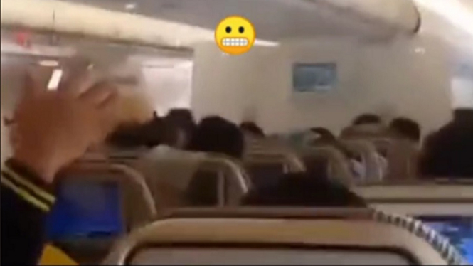 Beredar Video Situasi Panik Penumpang Sriwijaya Air SJ 182 Sebelum Jatuh, Ini Faktanya (Foto Tangkap Layar Video Tiktok)