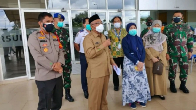 Wali Kota Wali Kota Depok Protes Warganya Disebut Gubernur Jabar Tak Patuh ProkesMohammad Idris, kopiah hitam. (Foto Viva).