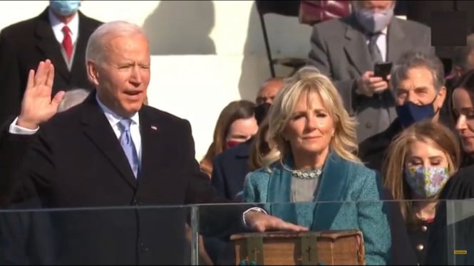 Jeo Biden Resmi Dilantik Menjadi Presiden ke-46 Amerika Serikat (Foto Tangkap Layar Video Youtube)