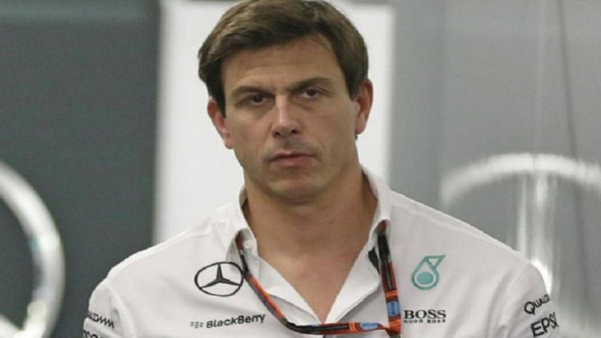Bos dan Pemilik Tim Formula 1 Mercedes Positif Covid-19 dan Jalani Karantina (Foto essentiallysoprts.com)
