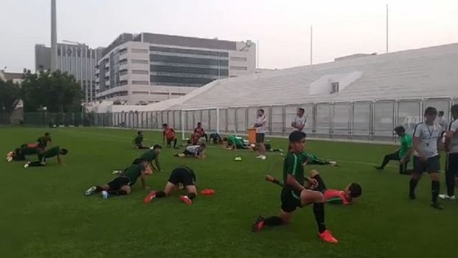 Timnas Senior latihan di Dubai dibawah pelatih Mc Manemay