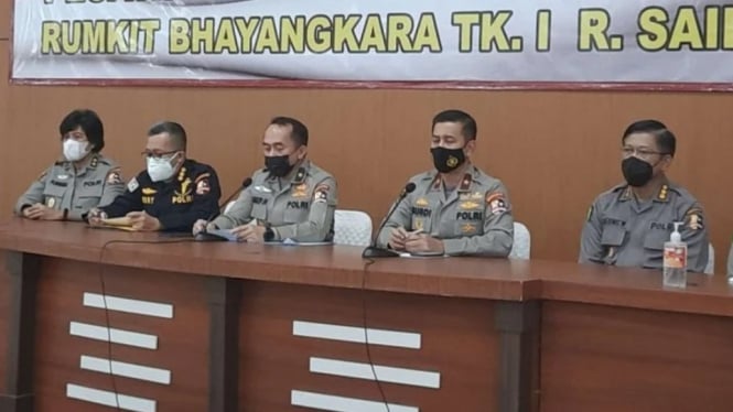 Tim DVI Polri berhasil mengidentifikasi 3 jenazah korban Sriwijaya Air SJ 182. (Foto Viva).