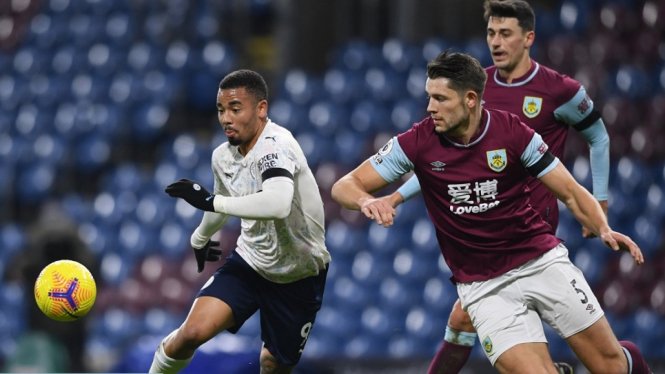 Burnley vs Manchester City gol pertama Gabriel Jesus