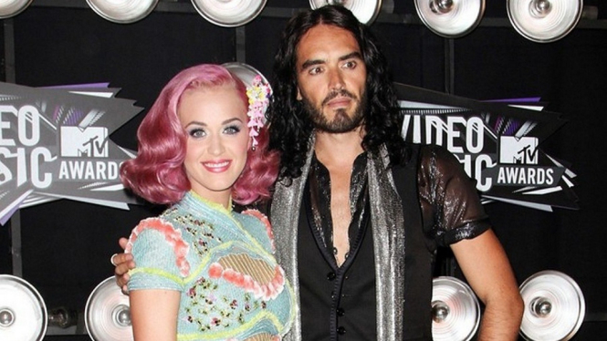 Rusell Brand : Aku Sudah Coba Untuk Mempertahankan Pernikahan dengan Katy Perry, Tapi Gagal
