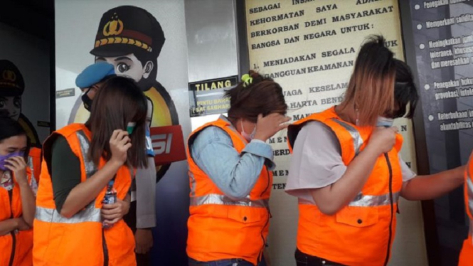 Terlibat Prostitusi Online, 26 PSK dan Pria Hidung Belang Ditangkap Polisi dan Satpol PP (Foto Istimewa)