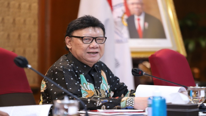 Menteri PAN-RB Terbitkan Larangan ASN Bepergian Saat Libur Imlek 2021