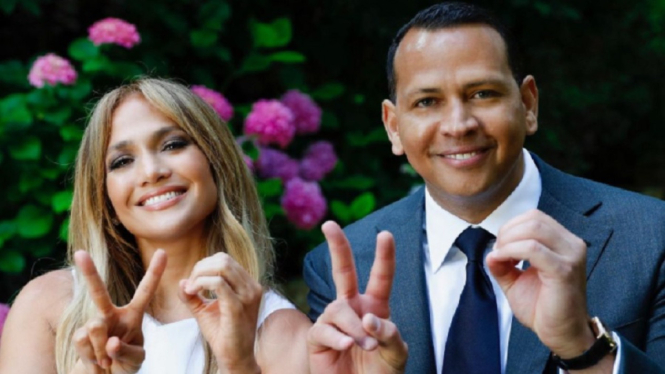 Pernikahannya Tertunda Akibat Covid-19, Jennifer Lopez dan Alex Rodriguez Ikut Konseling Pasangan (Foto: Instagram)