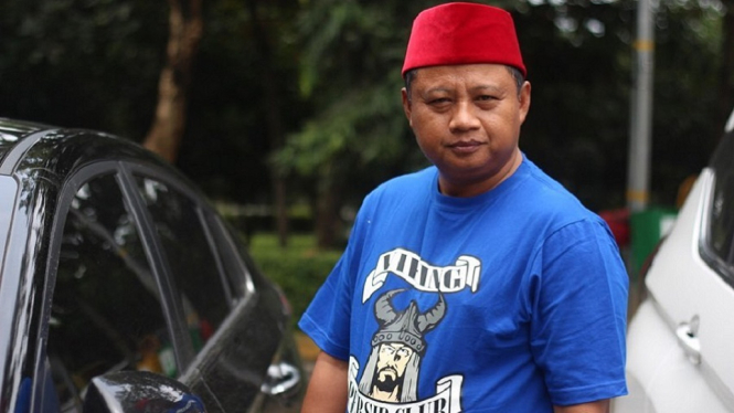 Ketika Wakil Gubernur Jawa Barat Uu Ruzhanul Ulum Kangen Nonton Persib (Foto Instagram)