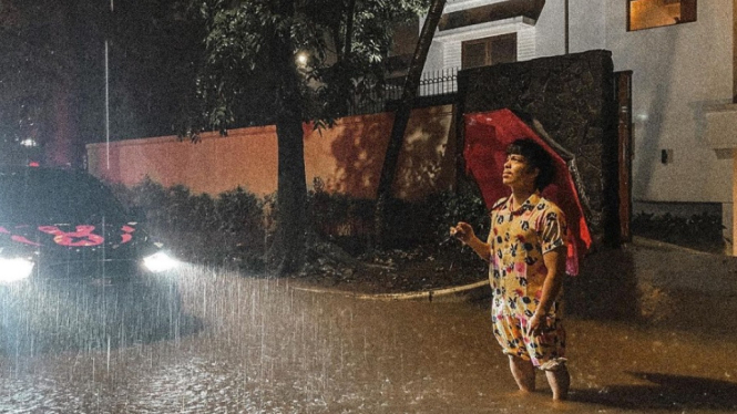 Banjir di Pondok Indah, Atta Halilintar: Ada Waterboom Depan Rumah (Foto: Instagram)
