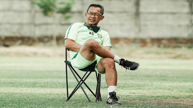 Pelatih Persebaya Surabaya Aji Santoso Resmi perpanjang kontrak